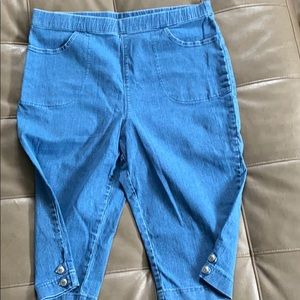 Croft and Barrow cropped pants